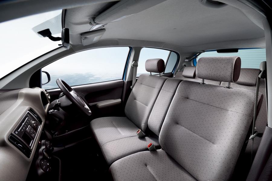  Toyota Passo 2015 года  (фото 18 из 33)